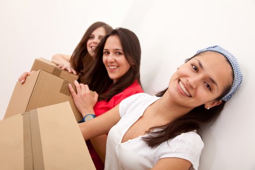 Removal van loading support for Hampstead flats and houses